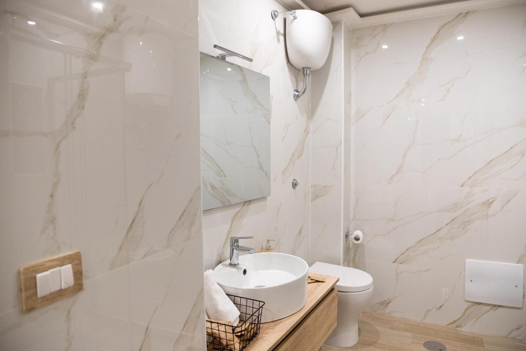 Il Basso Mini Apartment Naples Luaran gambar